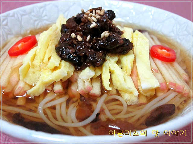 후루룩국수 이미지