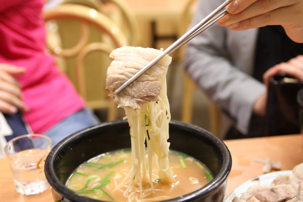 완도국밥 이미지