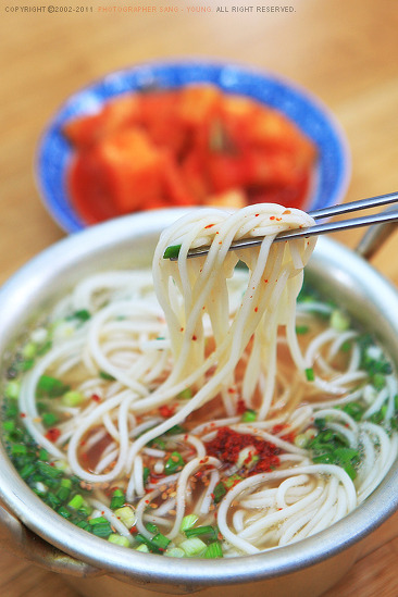 멸치국수 이미지