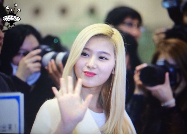 금발 너무 안어울리는 사나.jpg | 인스티즈