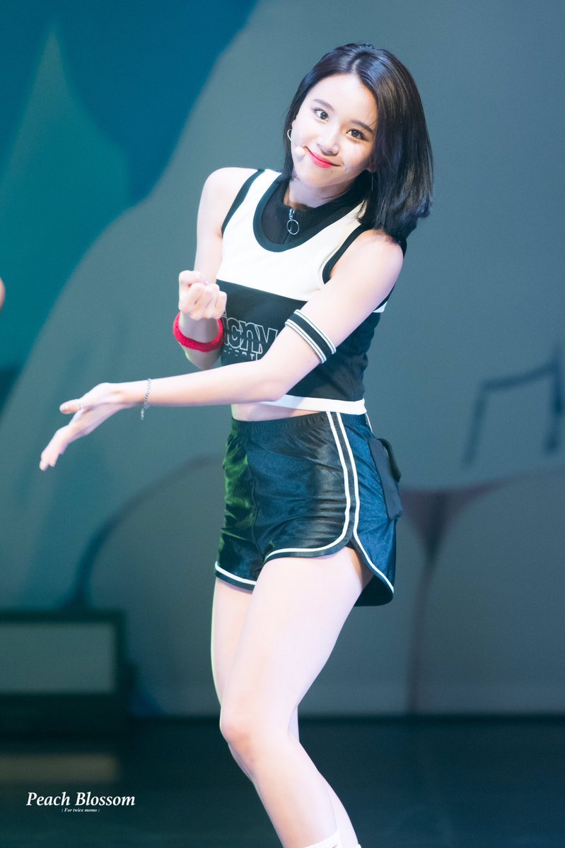 [트와이스] 심바 닮아서 아기맹수라고 불리는 채영이 짤들.jpg | 인스티즈