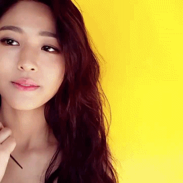 빨간 원피스 입은 설현.jpg | 인스티즈