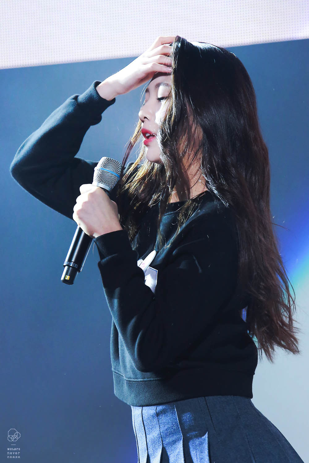 자칭 섹시담당 레드벨벳 조이.jpg | 인스티즈