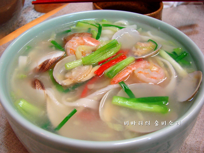 맛나칼국수 이미지