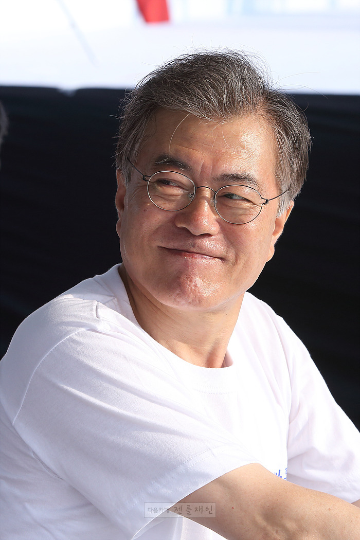 [문재인대통령] 거북이 마라톤 1등은 나의 것.JPG | 인스티즈