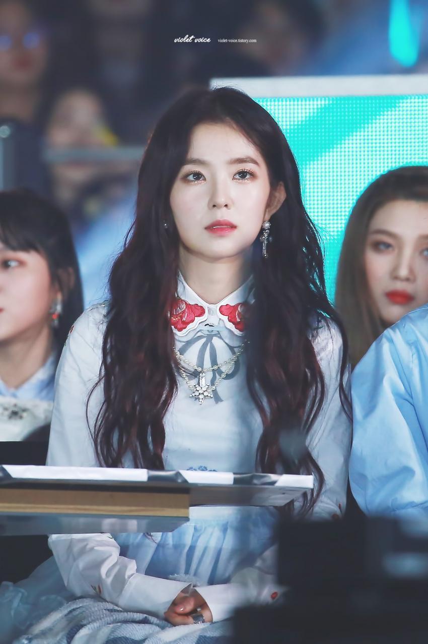 무표정도 이쁜 아이린.jpgif | 인스티즈