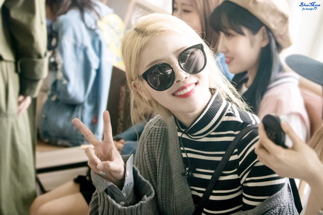 [러블리즈] 간만에 낮술해서 미주 | 인스티즈