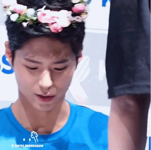 이상한 선글라스 쓴 박보검 | 인스티즈