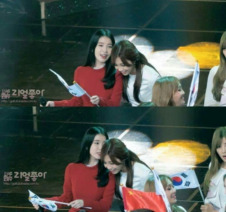 혼자 떨어진 아이유 챙겨주는 정은지.jpg | 인스티즈