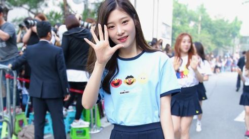 채연 이미지