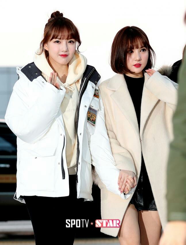 오늘자 여자친구 공항패션 | 인스티즈