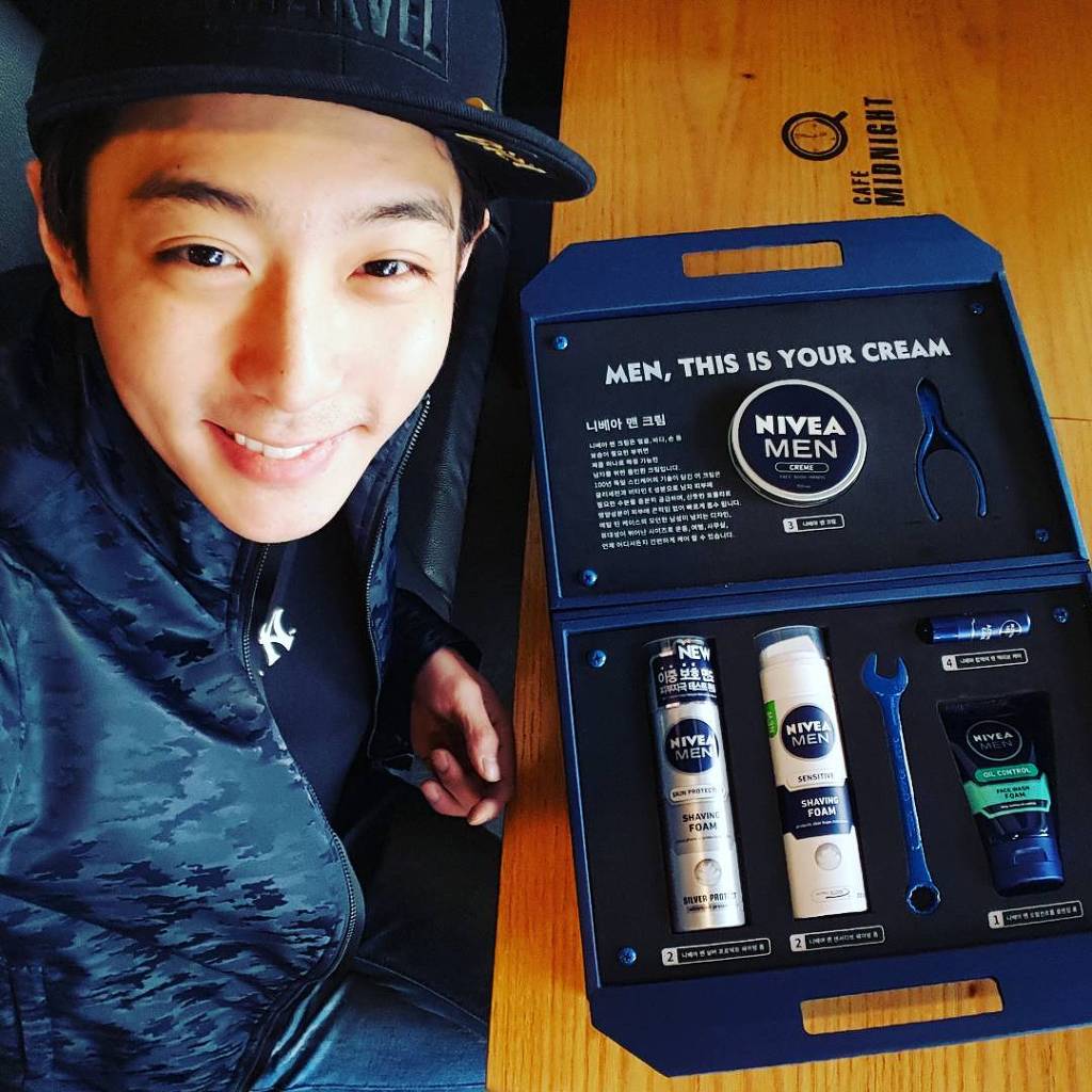 나이보다 10살은 어려 보이는 배우 현우.jpg | 인스티즈