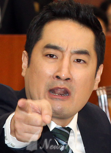 각종 삿대질(일명 : 너 고소!)짤 모음집.jpg | 인스티즈