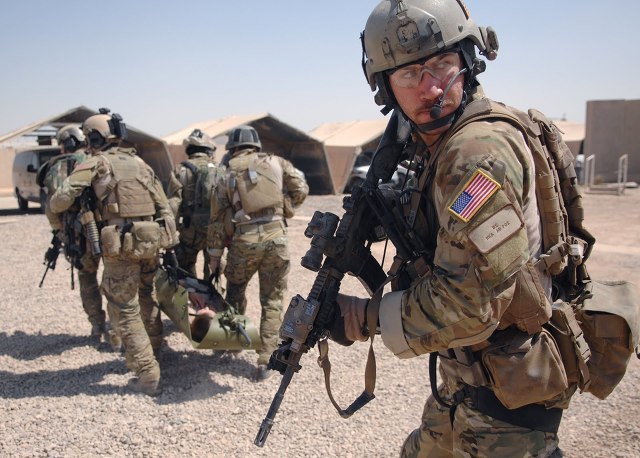  드디어 이슬람 수니파 무장단체 IS에게 공개적으로 지상전을 선포한 미국.jpg | 인스티즈