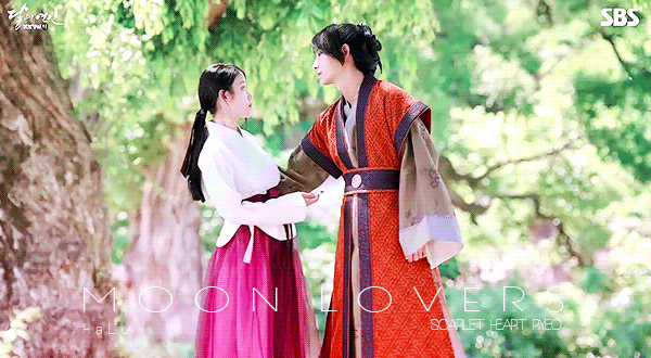 [달의연인] 왕소(이준기)와 해수(아이유) 키스씬이 소년소녀감성인 이유.ㅅㅍ | 인스티즈