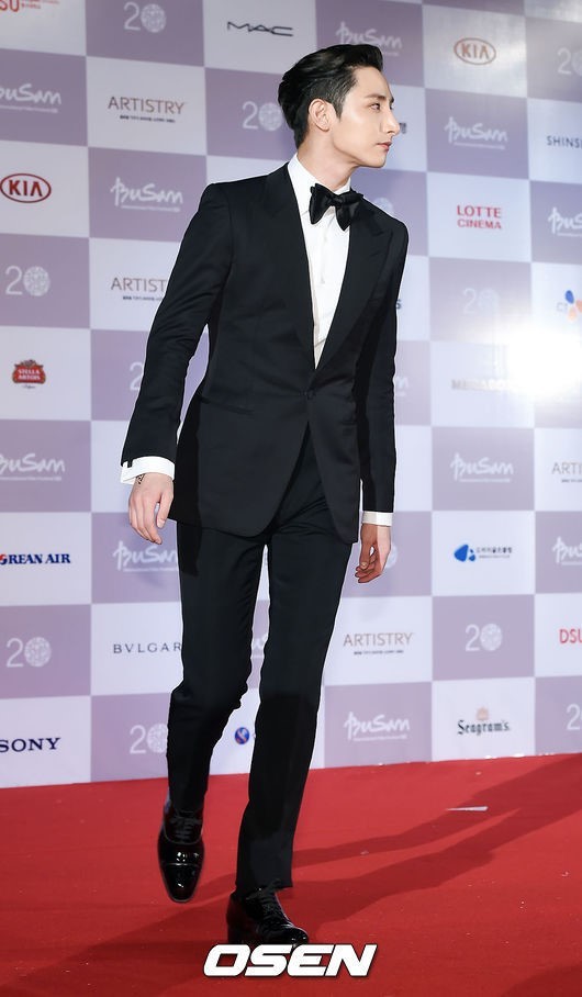 부산국제영화제 이수혁.jpg | 인스티즈