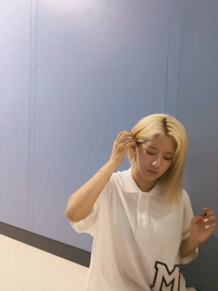 오늘 자 우주소녀 엑시 인스타그램 | 인스티즈