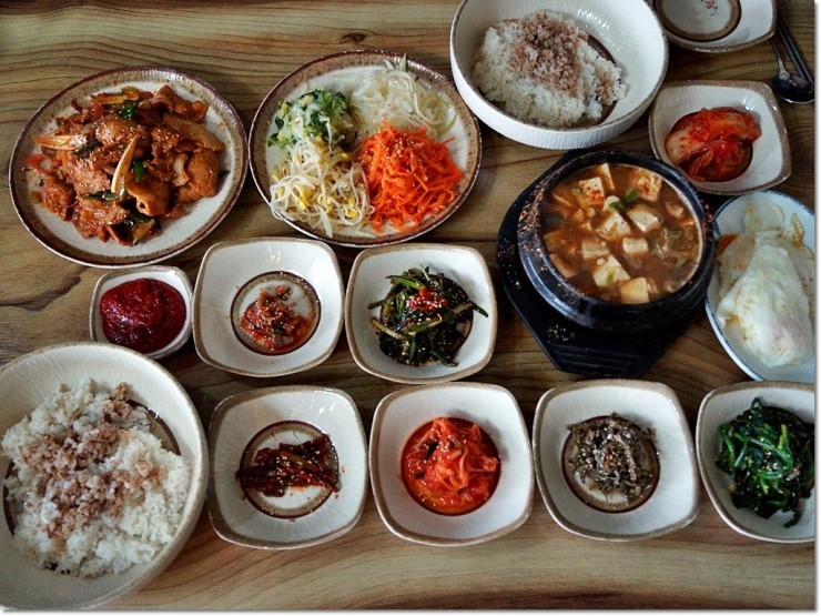 시골백반 이미지