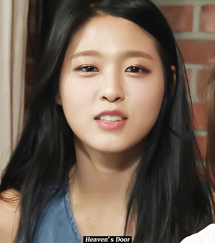 청순섹시한 여자아이돌.gif | 인스티즈