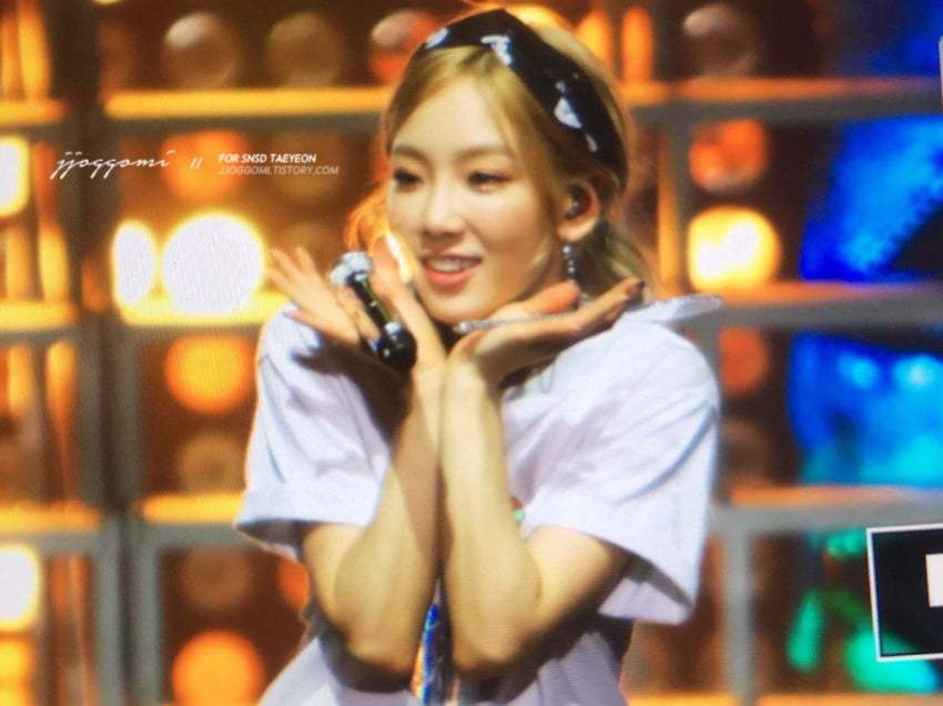 태연 오늘자 애교 ㅋㅋ | 인스티즈