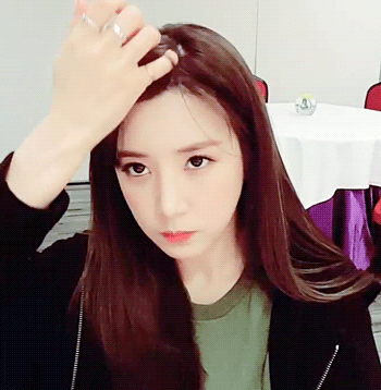 오늘자 에이핑크 브이앱(초롱이 위주).gif | 인스티즈