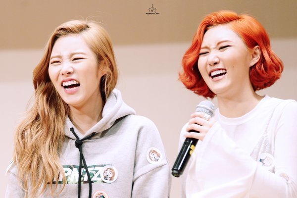 마마무 95년생 막내 둘 | 인스티즈