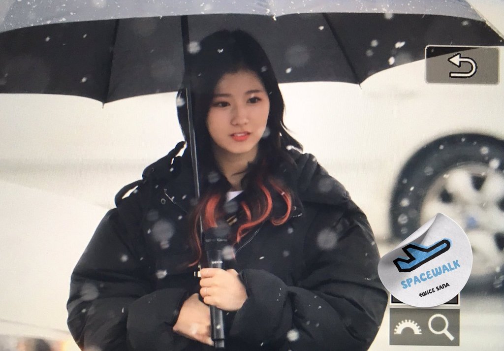 오늘 첫눈 맞는 사나.jpg | 인스티즈