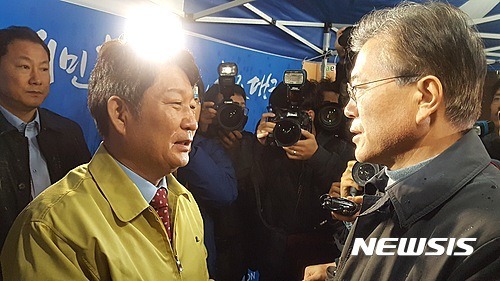 오늘 대구 서문시장을 찾은 문재인 | 인스티즈