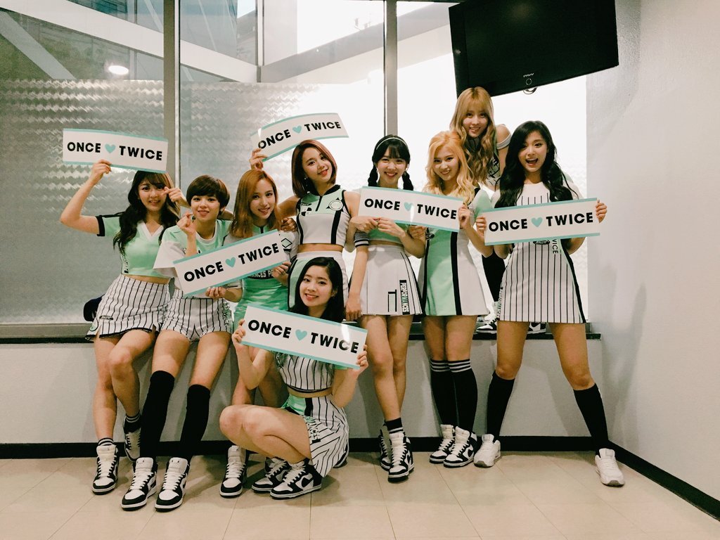 트와이스 음방·라디오 단체사진 | 인스티즈
