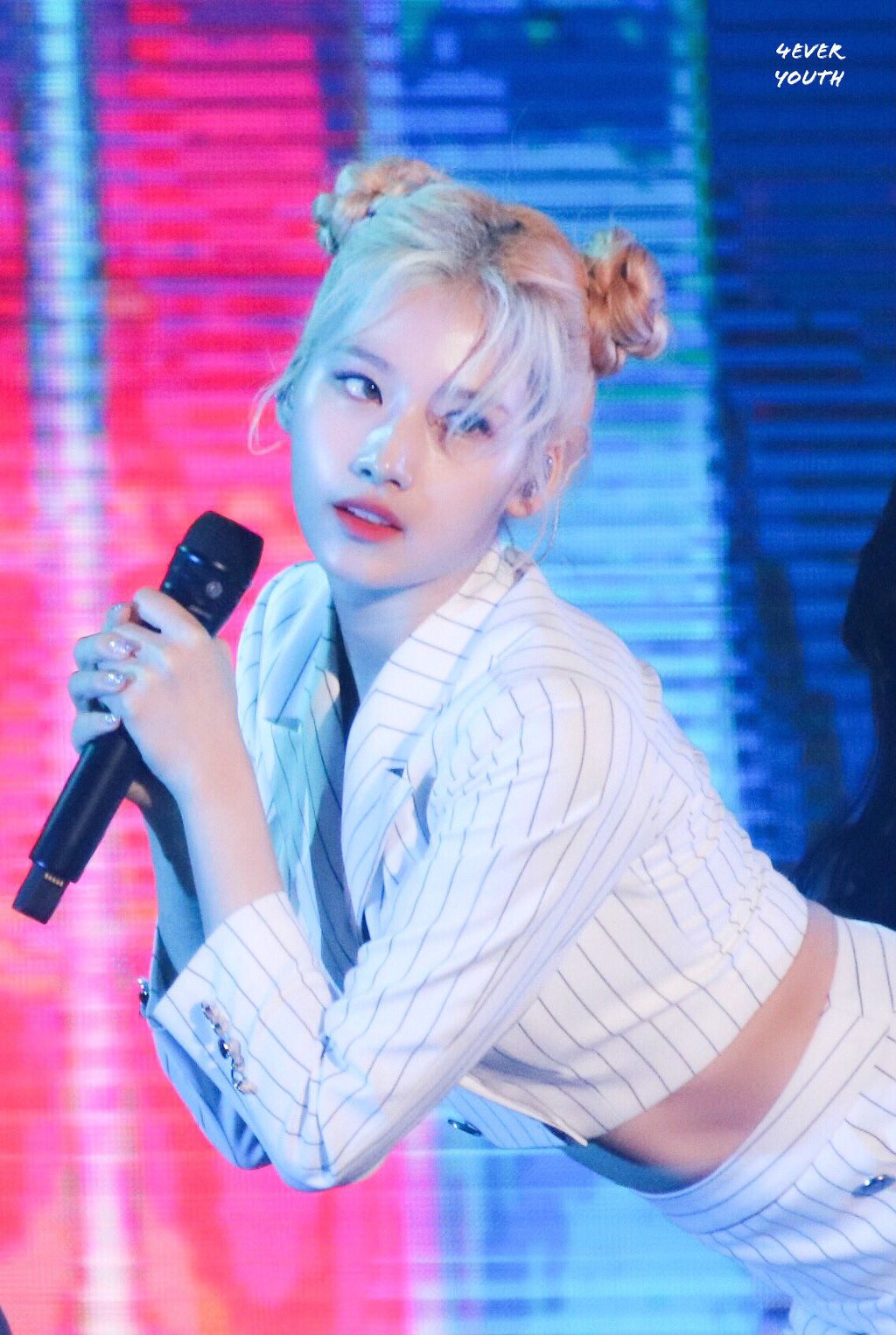 190811 트와이스 사나 - Fancy + Whar is Love? + Dance the night away 롯팸콘 | 인스티즈