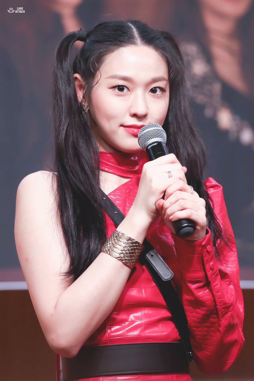 오늘 생일을 맞은 설현이.jpgif | 인스티즈