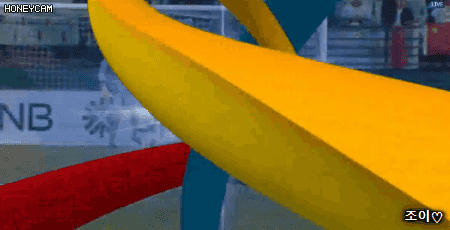 김민재를 농락하려다 농락당하는 악셀 비첼.gif | 인스티즈