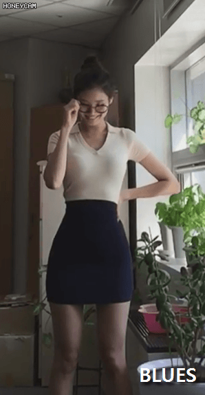 흔한 쇼핑몰 사장님.GIF (뒤 조심) | 인스티즈