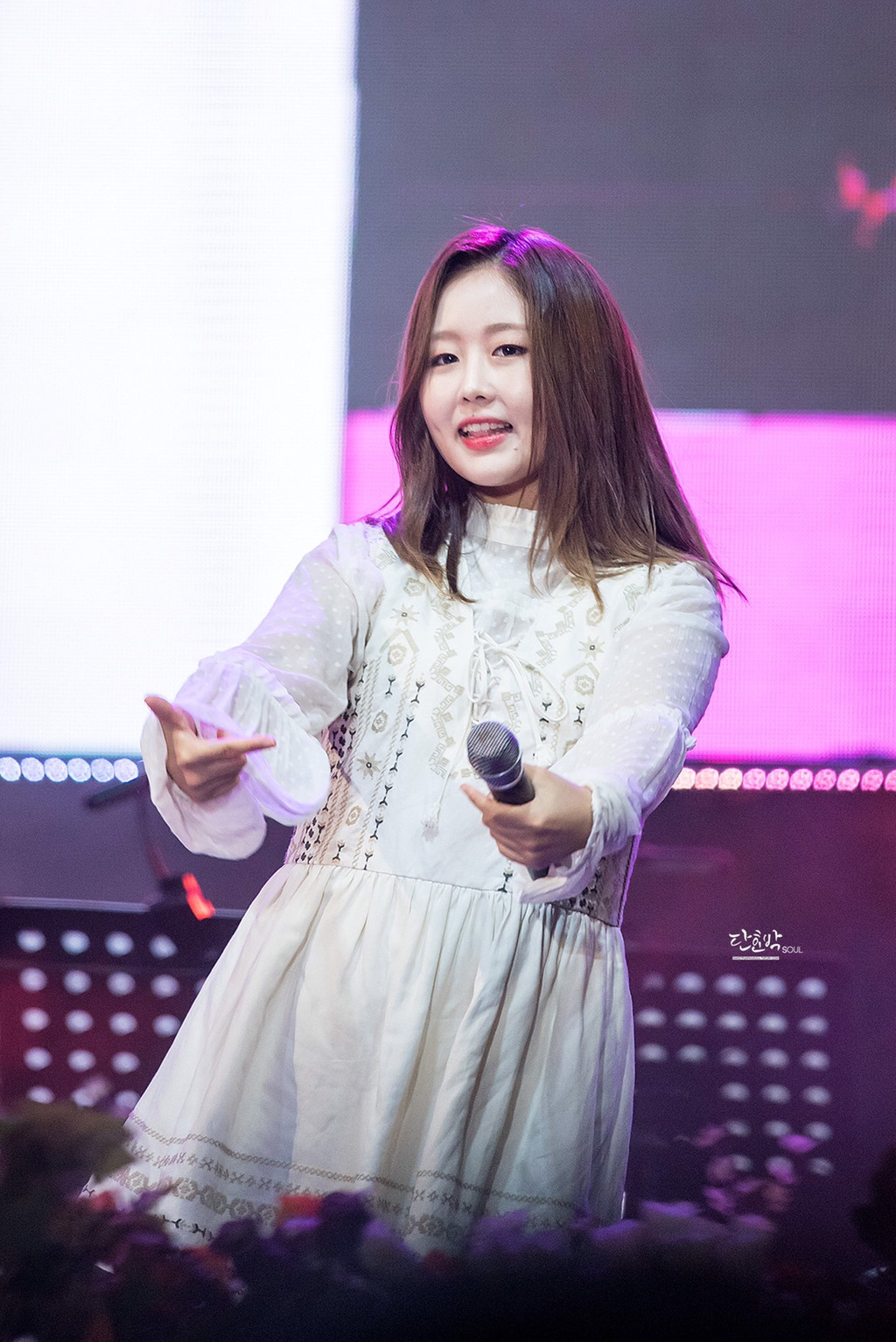 [러블리즈] 레알의 스트라이커 영입은 필수라 생각해서 베이비소울 | 인스티즈