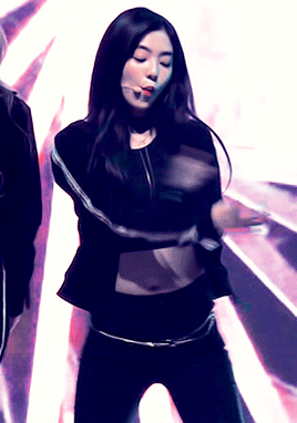 크롭탑 입은 레드벨벳 아이린.gif | 인스티즈