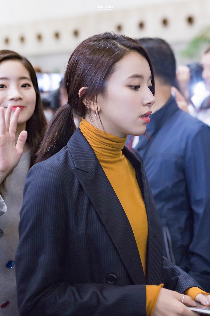 입체적인 이목구비에 콧대가 쩌는 트와이스 채영.jpgif | 인스티즈