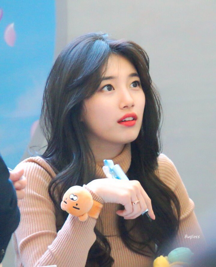 기분이 좋아서 올려보는 수지 | 인스티즈