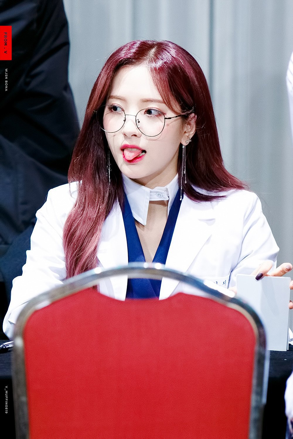 의사선생님이 된 우주소녀 보나.jpg | 인스티즈