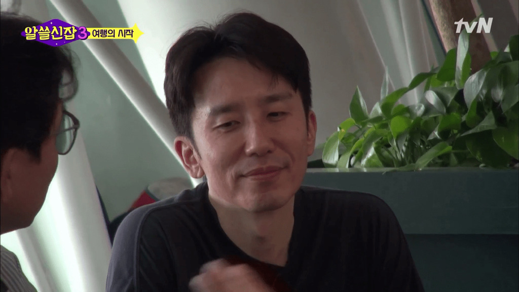 [알쓸신잡3] ??? : 아울렛 얘기는 누구랑 해야돼? | 인스티즈