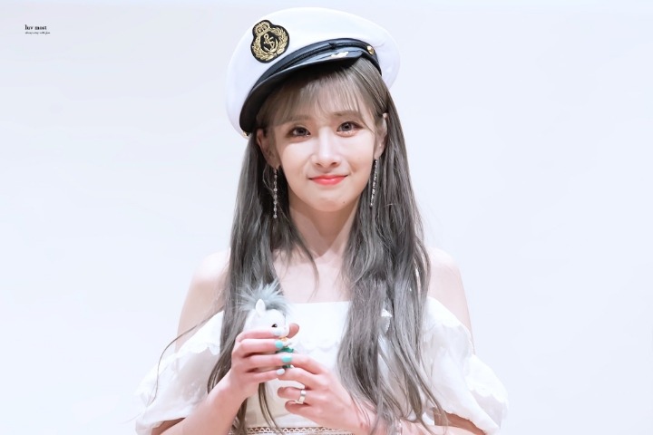 해군모를 쓴 러블리즈 귀요미 둘째 유지애.jpg | 인스티즈