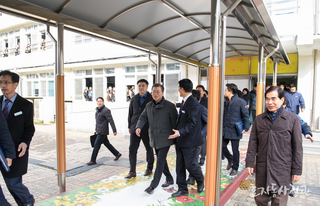 포항여고에서 문재인 대통령 인기 | 인스티즈