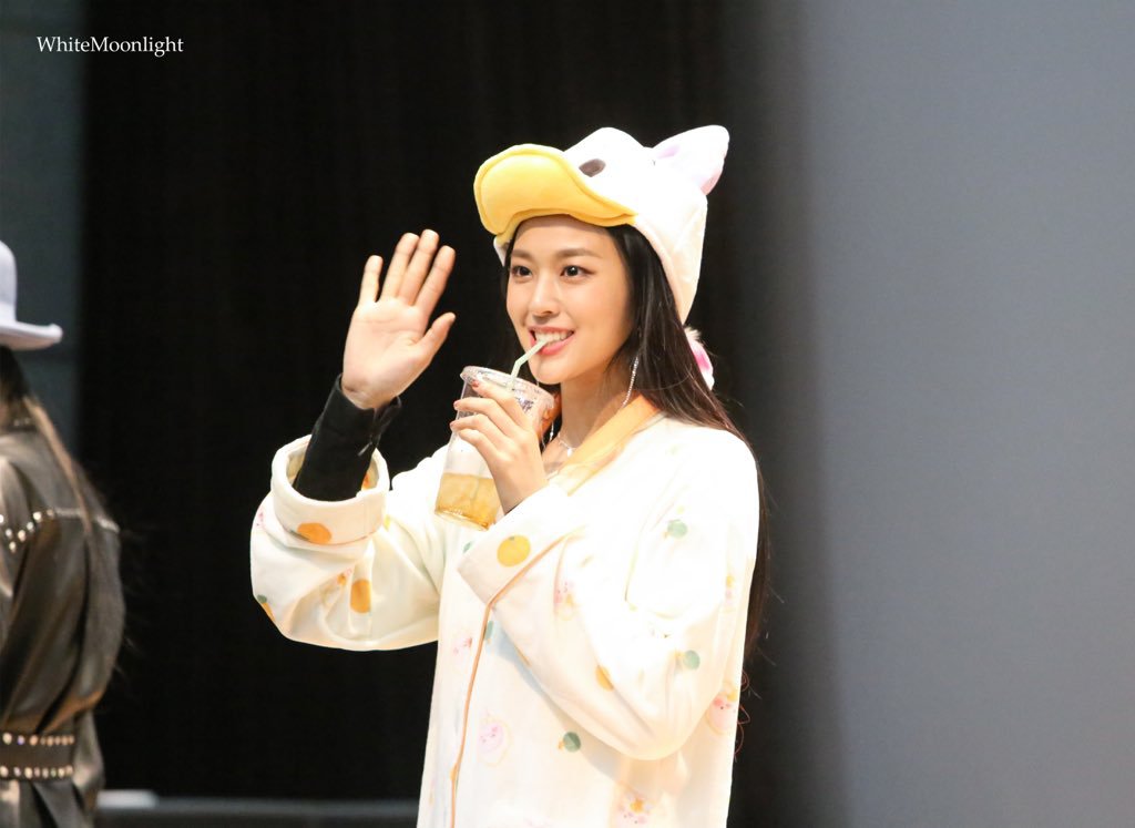 오늘 생일을 맞은 설현이.jpgif | 인스티즈