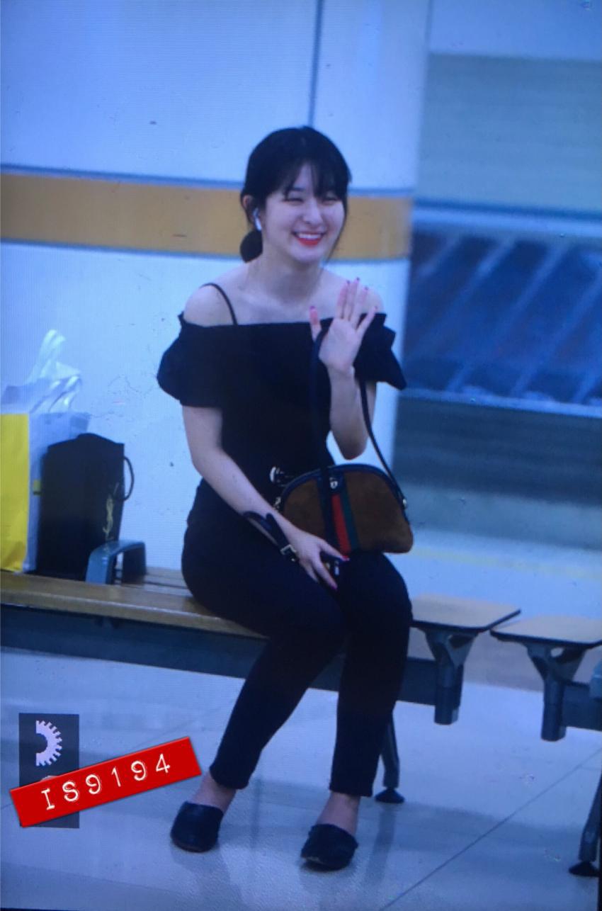 3주만에 다시 한국으로 돌아온 레드벨벳 | 인스티즈