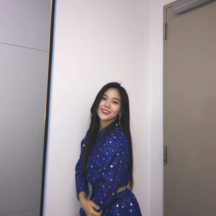 오늘자 오마이걸 인스타 업뎃(효정) | 인스티즈