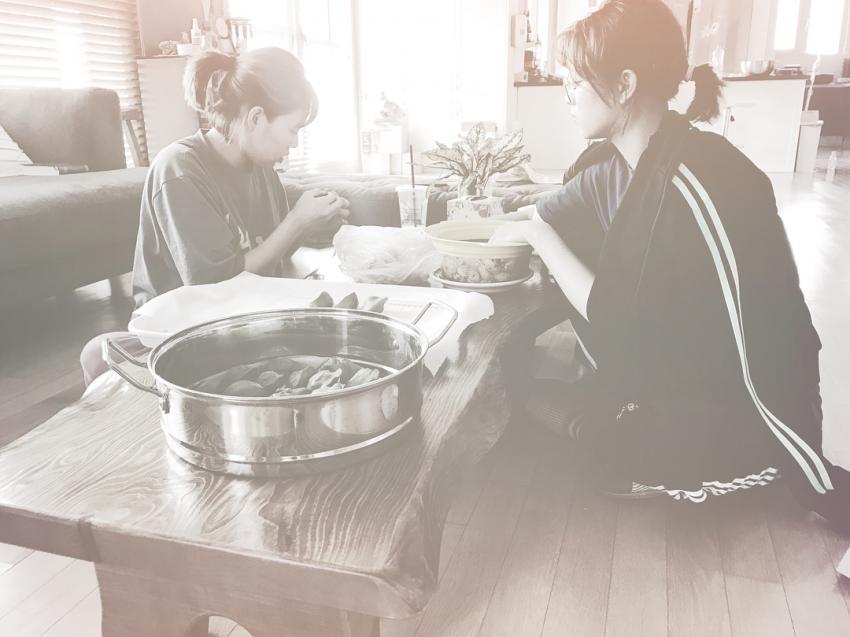 추석맞이 송편 빚는 유자매네(공승연-정연) | 인스티즈