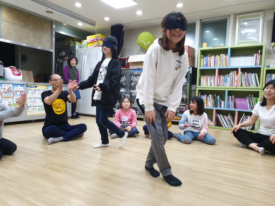 웃보 이미지