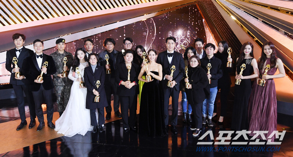 999DA9415DD71266153150