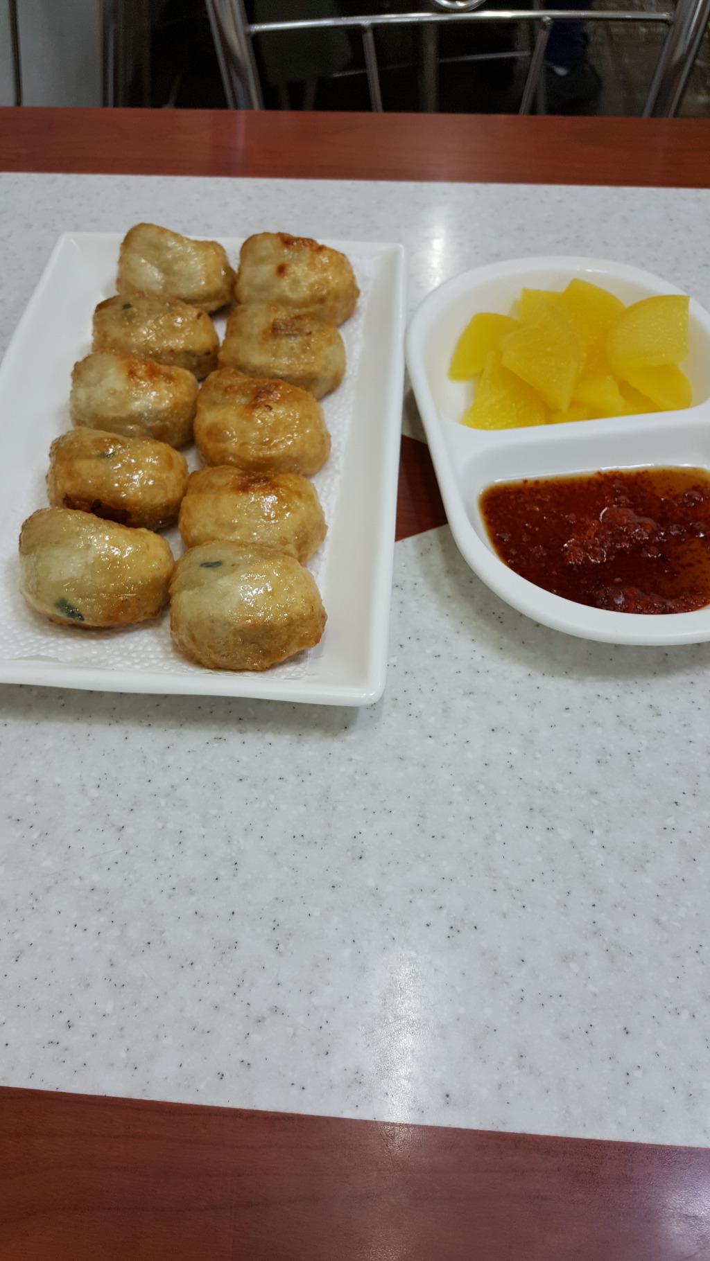 고바우만두손만두 이미지