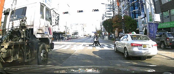 열불나는 무단횡단..gif | 인스티즈