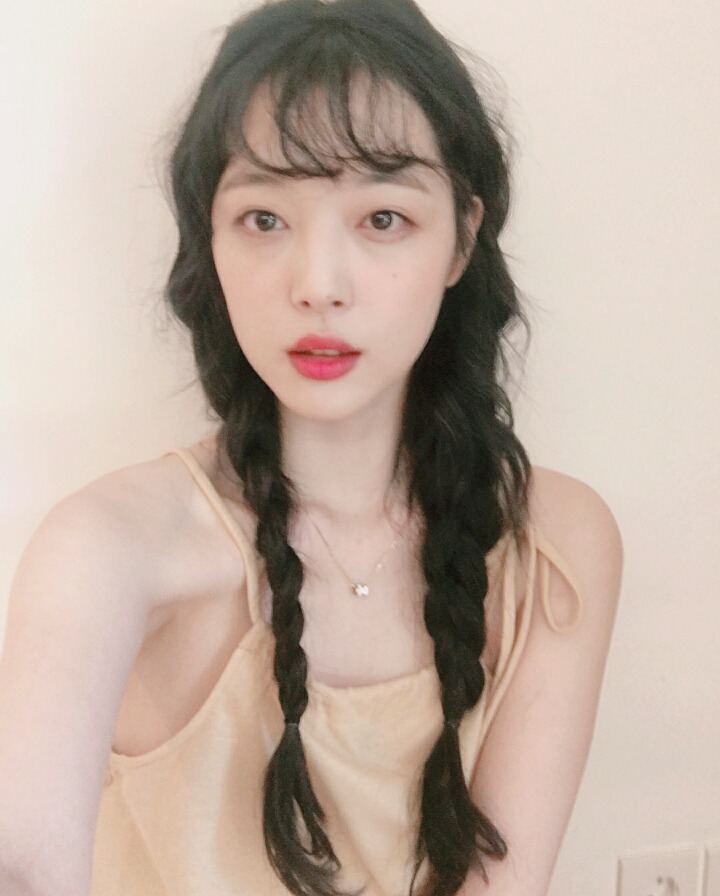 오늘자 설리 인스타 | 인스티즈